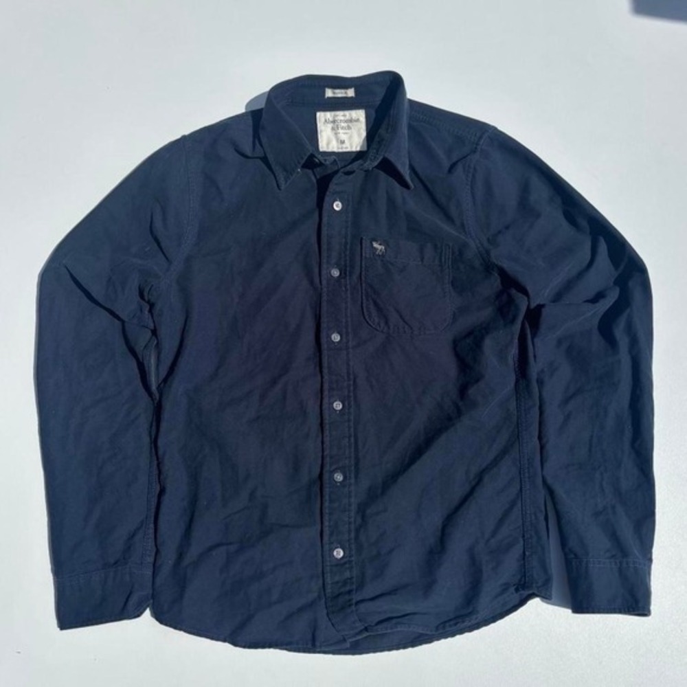Navy blue Abercrombie & Fitch muscle button-up shirt - M